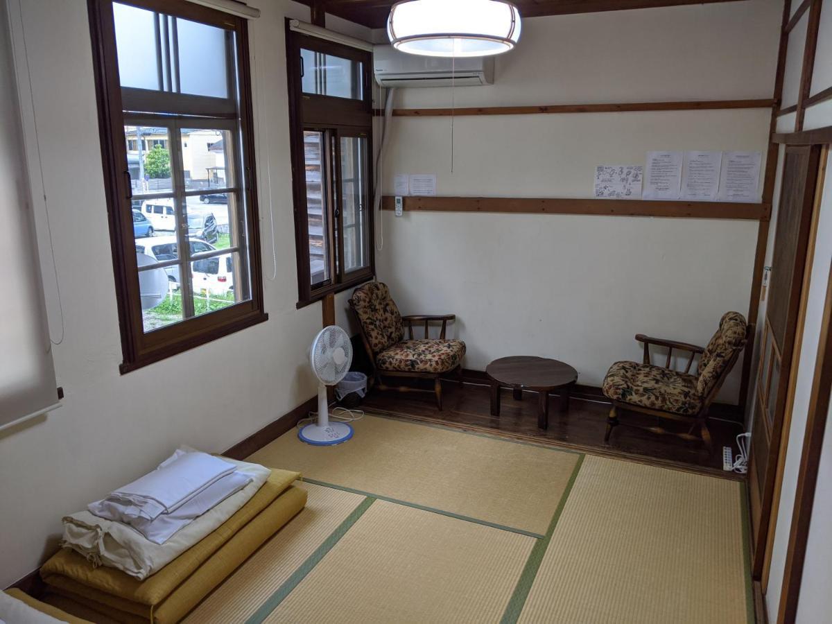 Guesthouse Tomaru Takayama  Eksteriør billede